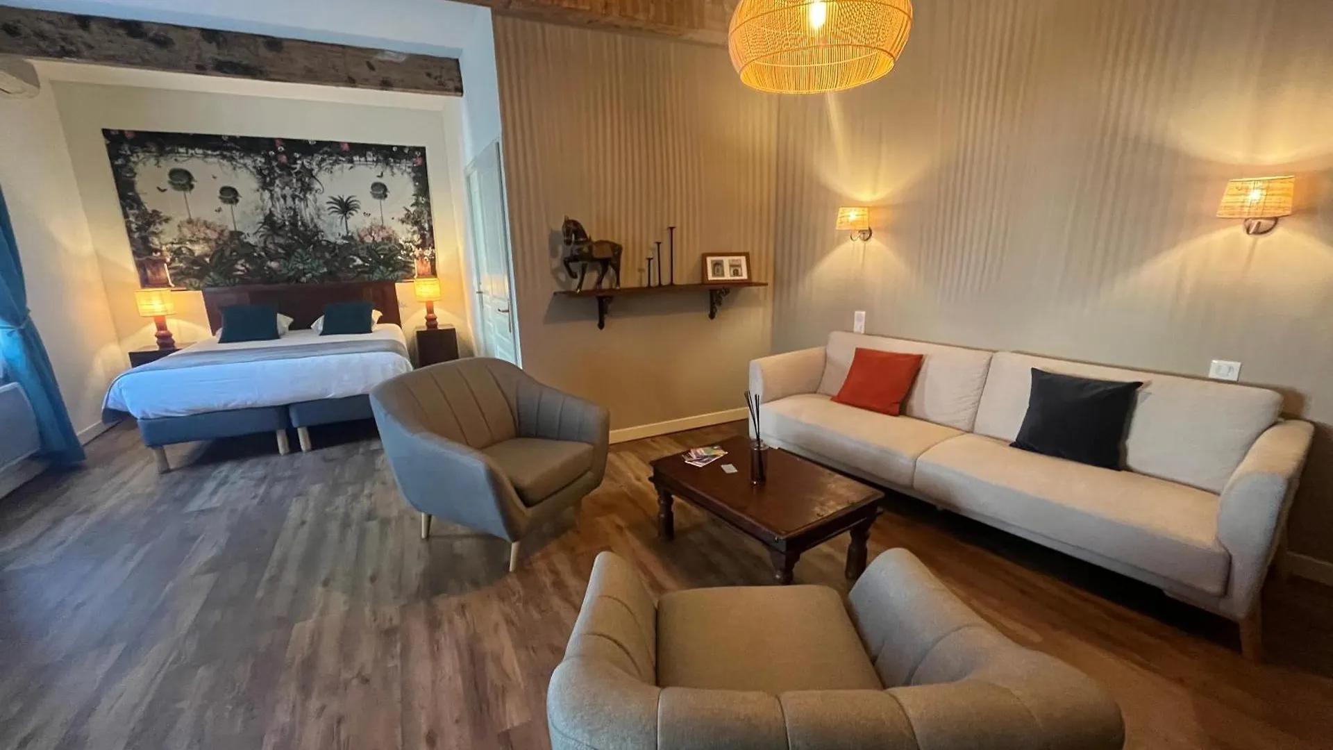 ***  Le Clos D'Orange - Hotel & Ville De Provence Francia